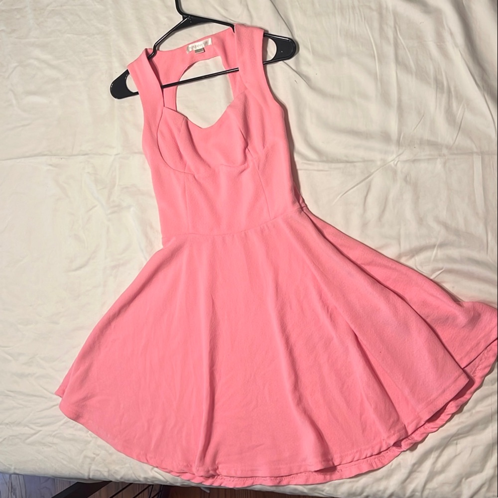 Pink Sleeveless Scoop Neck A-Line Mini Dress for Weddings